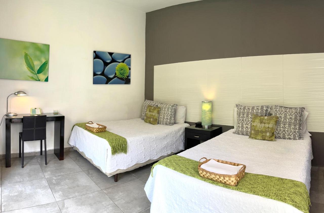 Hotel Boutique Valverde Santa Elena San Salvador Bagian luar foto