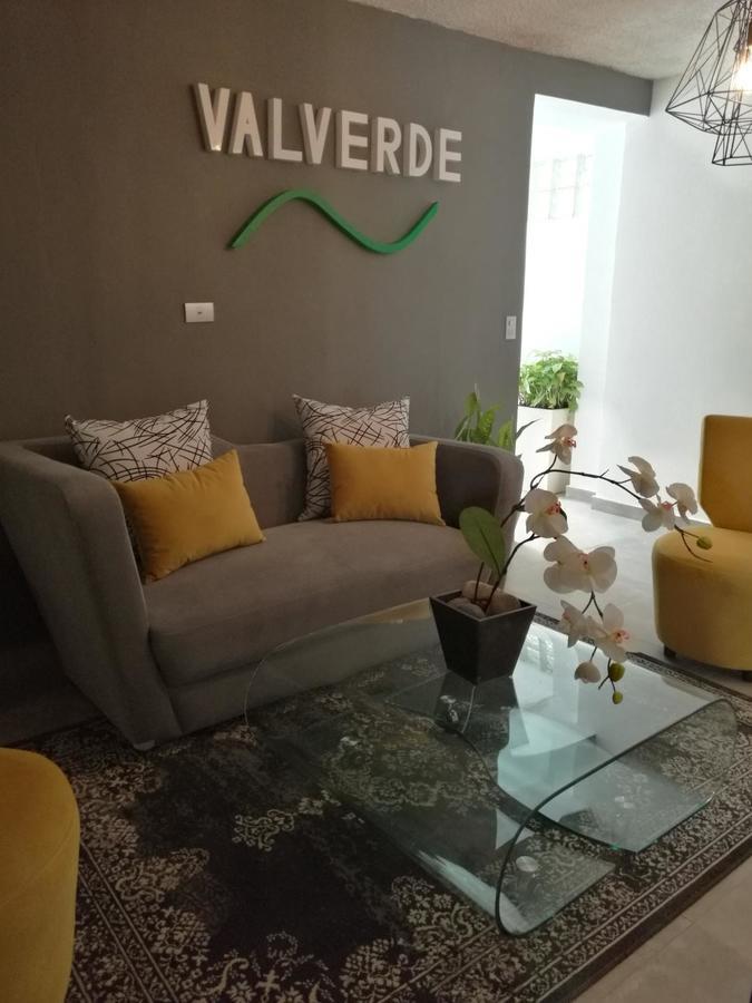 Hotel Boutique Valverde Santa Elena San Salvador Bagian luar foto