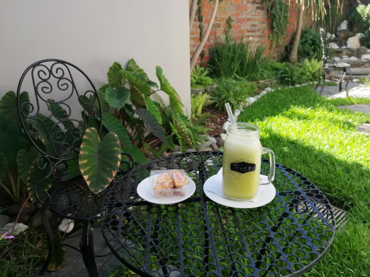 Hotel Boutique Valverde Santa Elena San Salvador Bagian luar foto